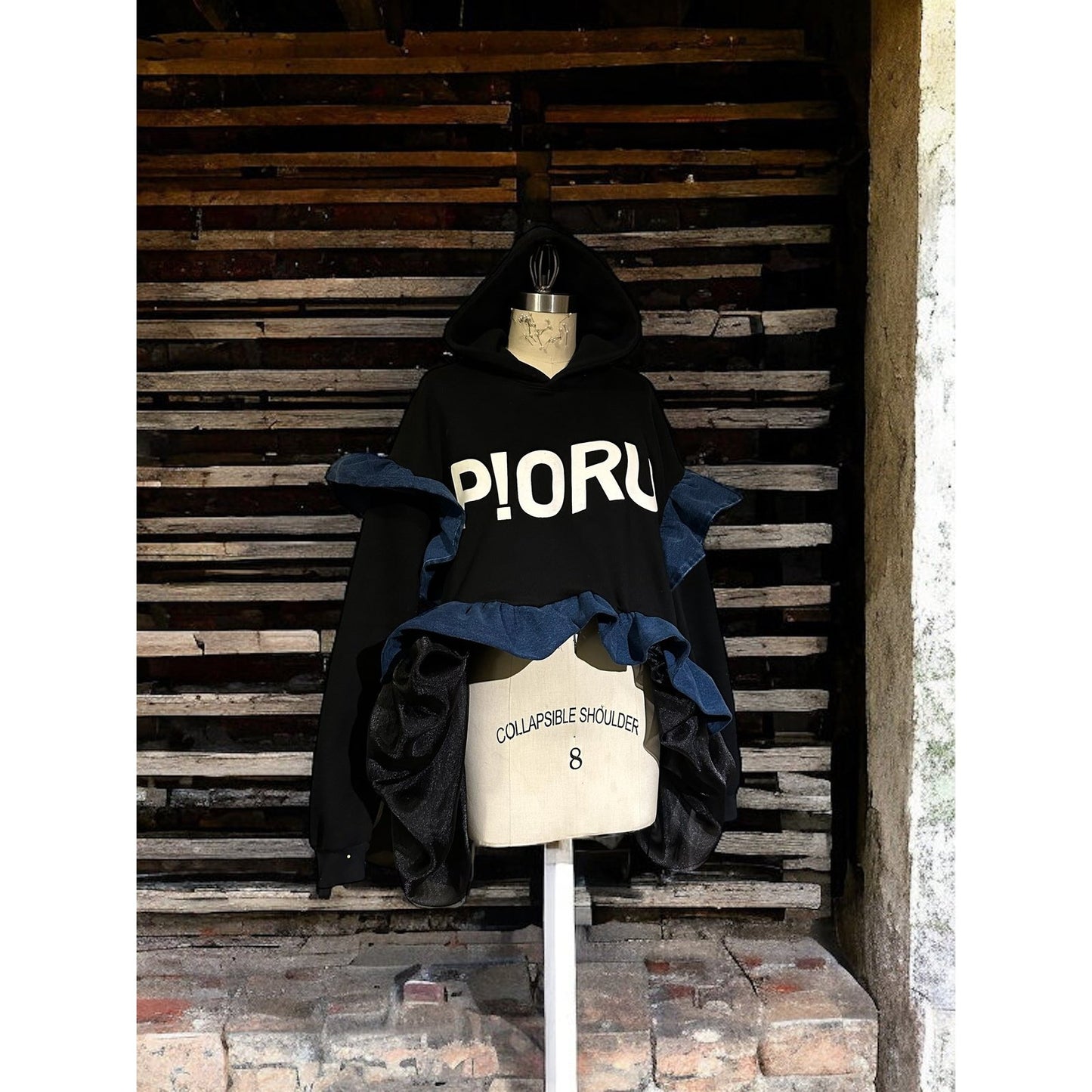 Glow in the dark Pioru Hoodie